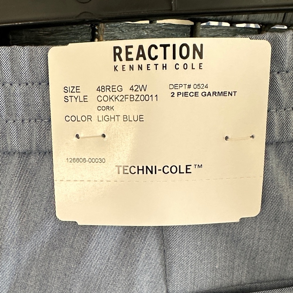 Reaction Kenneth Cole Classic Light Blue Suit 48Reg 42W - Picture 4 of 4